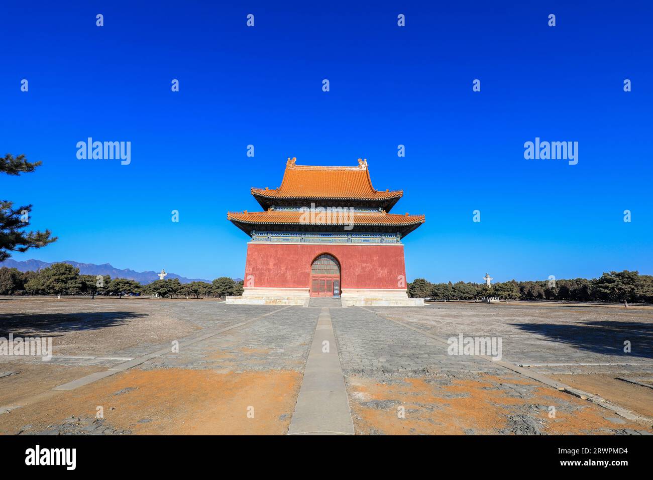 Tombe orientale de la dynastie Qing, Chine - 2 février 2022 : la grande tour de stèle se trouve dans le lieu pittoresque de la tombe orientale de la dynastie Qing, en Chine Banque D'Images