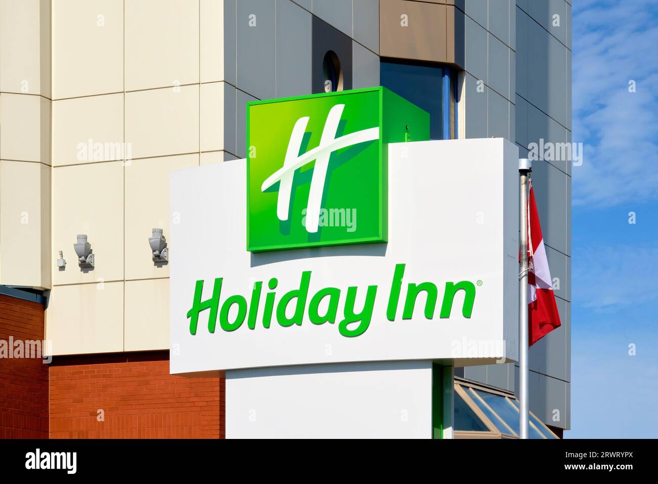 Comfort Inn fait partie des hôtels IHG Hotels and Resorts. L'hôtel se présente comme une option de milieu de gamme pour les familles et les voyageurs. Banque D'Images