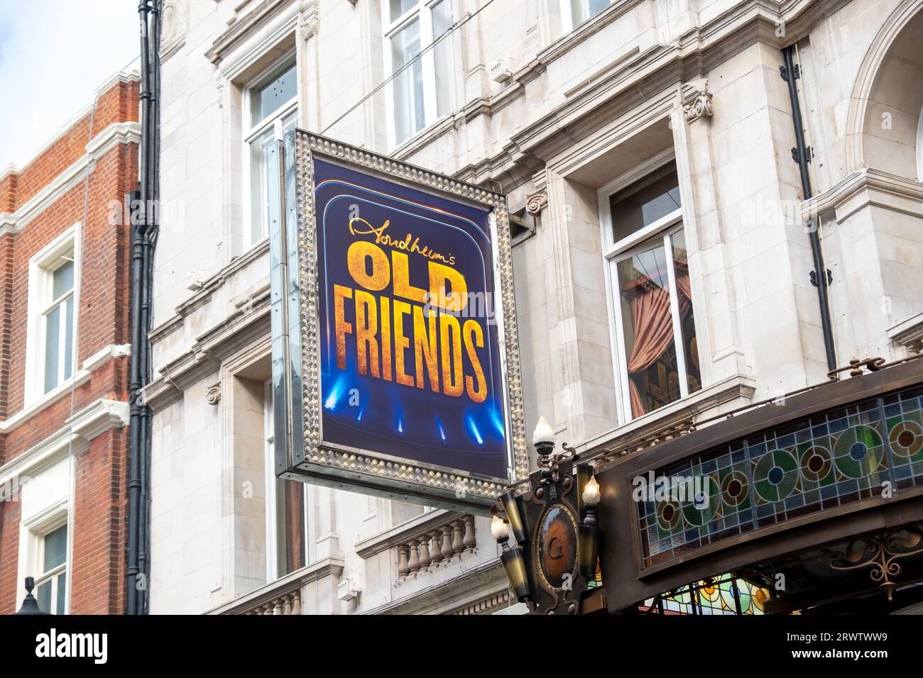 LONDRES - 18 SEPTEMBRE 2023 : production Old Friend de Stephen Sondheim au Delfont Mackintosh Theatre dans le West End Banque D'Images