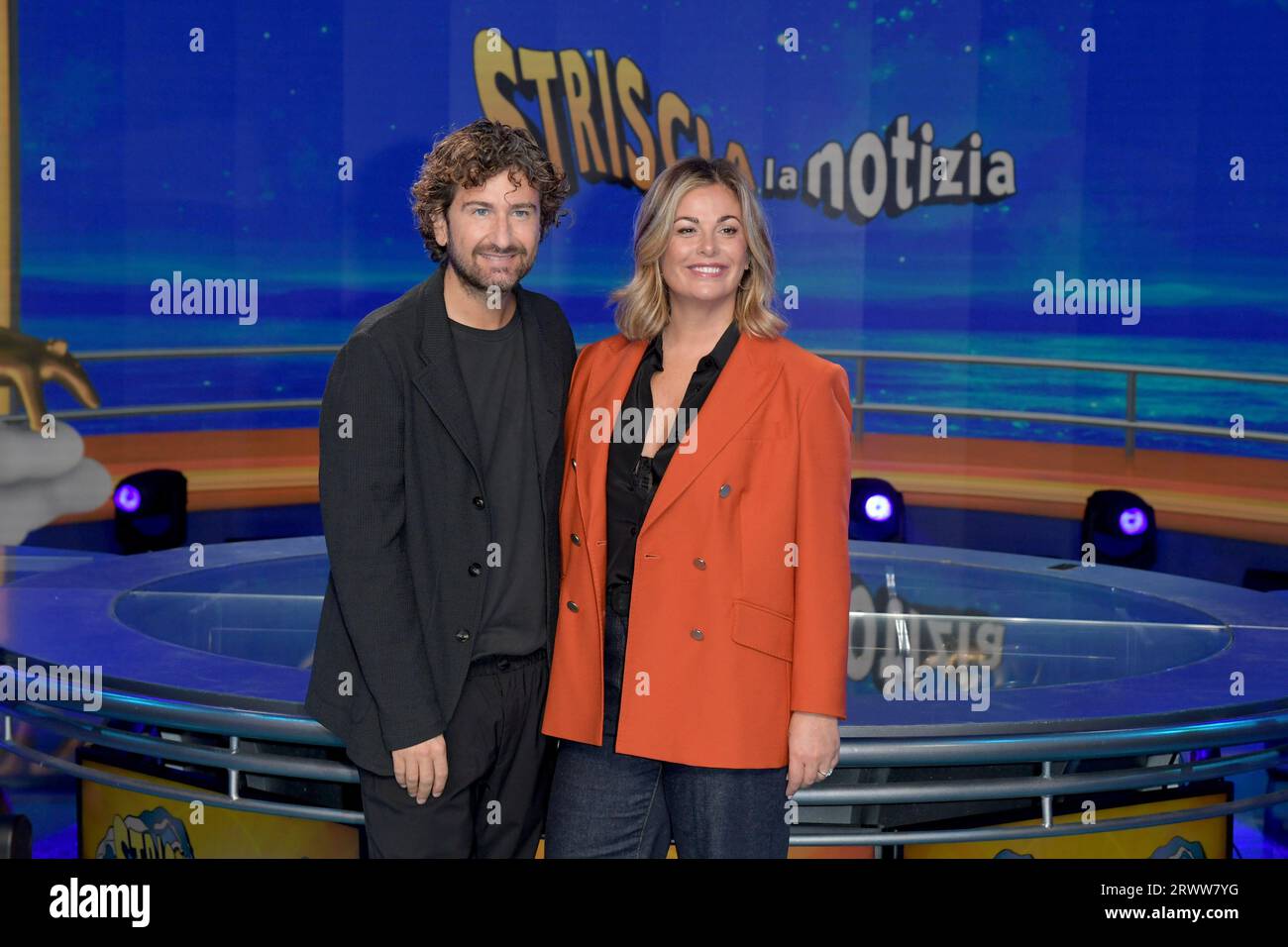 Milan, Italie. 05 mai 2022. Milan, photocall pour la présentation de 'Striscia la notizia - la voix de la clairvoyance' - Alessandro Siani, Vanessa Incontrada crédit : Agence photo indépendante/Alamy Live News Banque D'Images