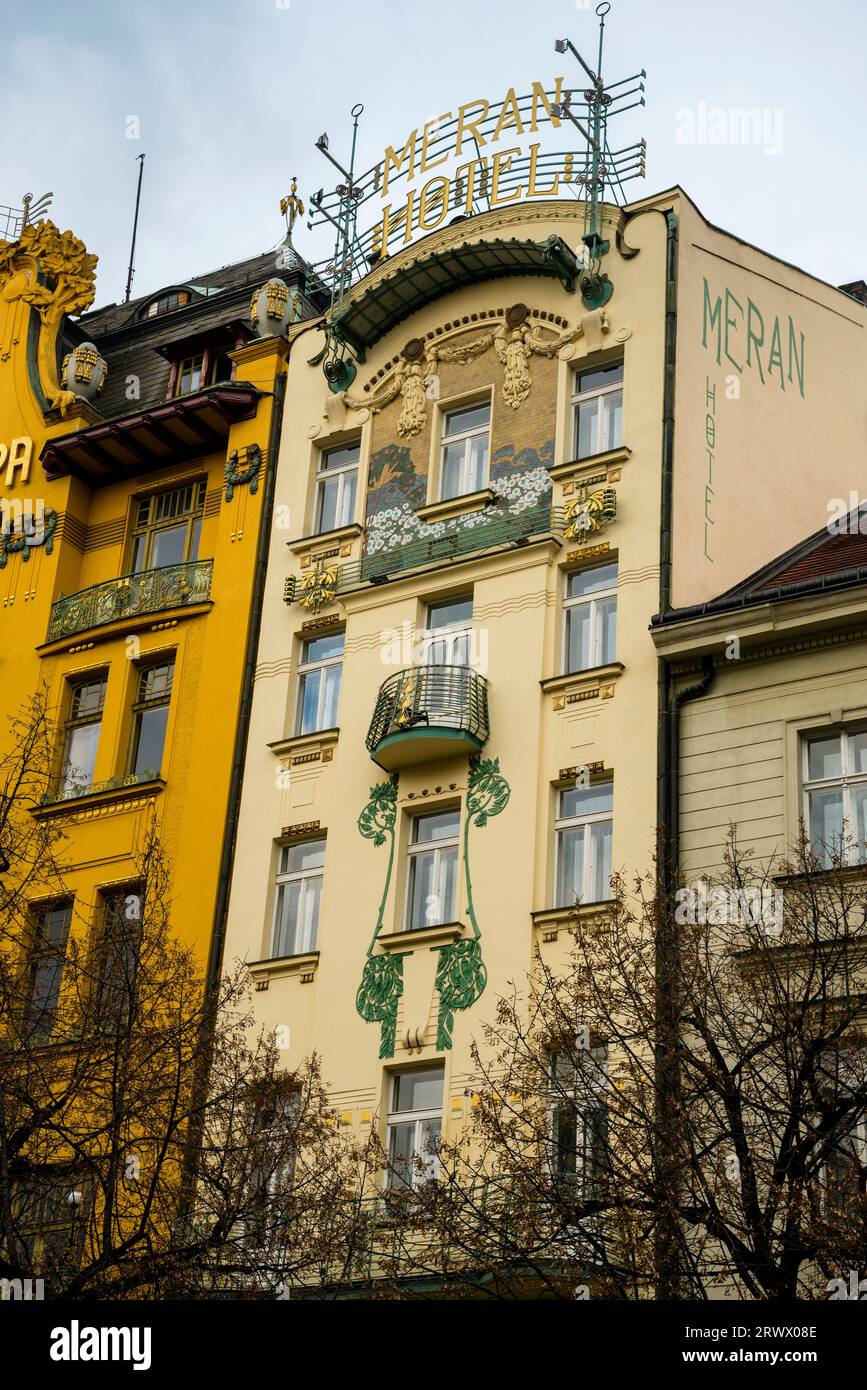 Architecture de style Art Nouveau sur la place Venceslas dans la Nouvelle ville de Prague, République tchèque. Banque D'Images