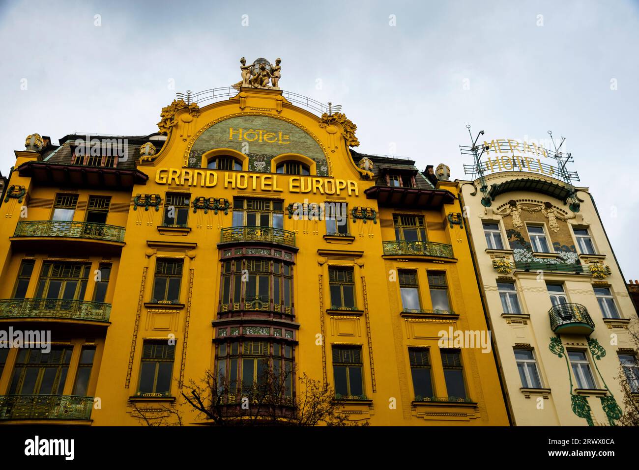 Architecture de style Art Nouveau sur la place Venceslas dans la Nouvelle ville de Prague, République tchèque. Banque D'Images