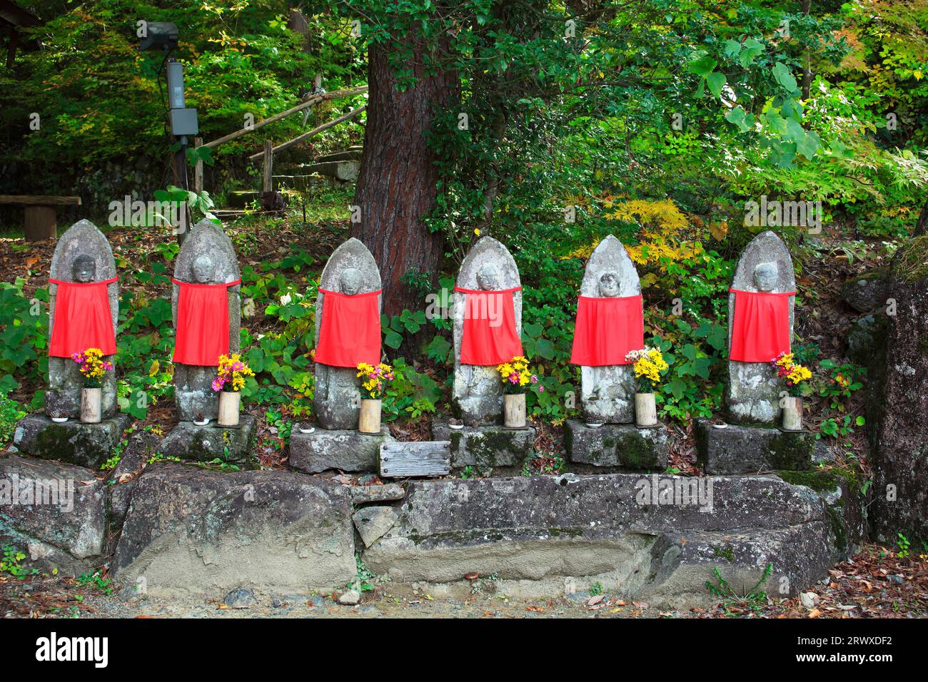 Village folklorique de Hida, village de Hida six statues Jizo Banque D'Images
