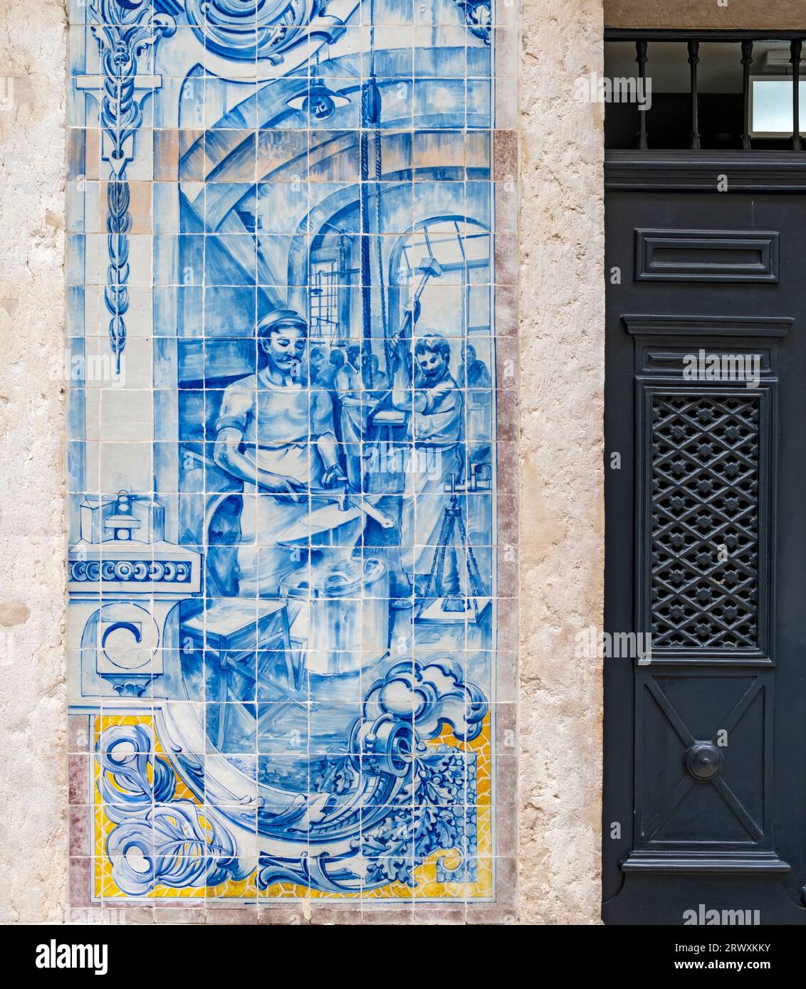 Gros plan de carreaux muraux traditionnels peints en azulejo, Lisbonne, Portugal Banque D'Images