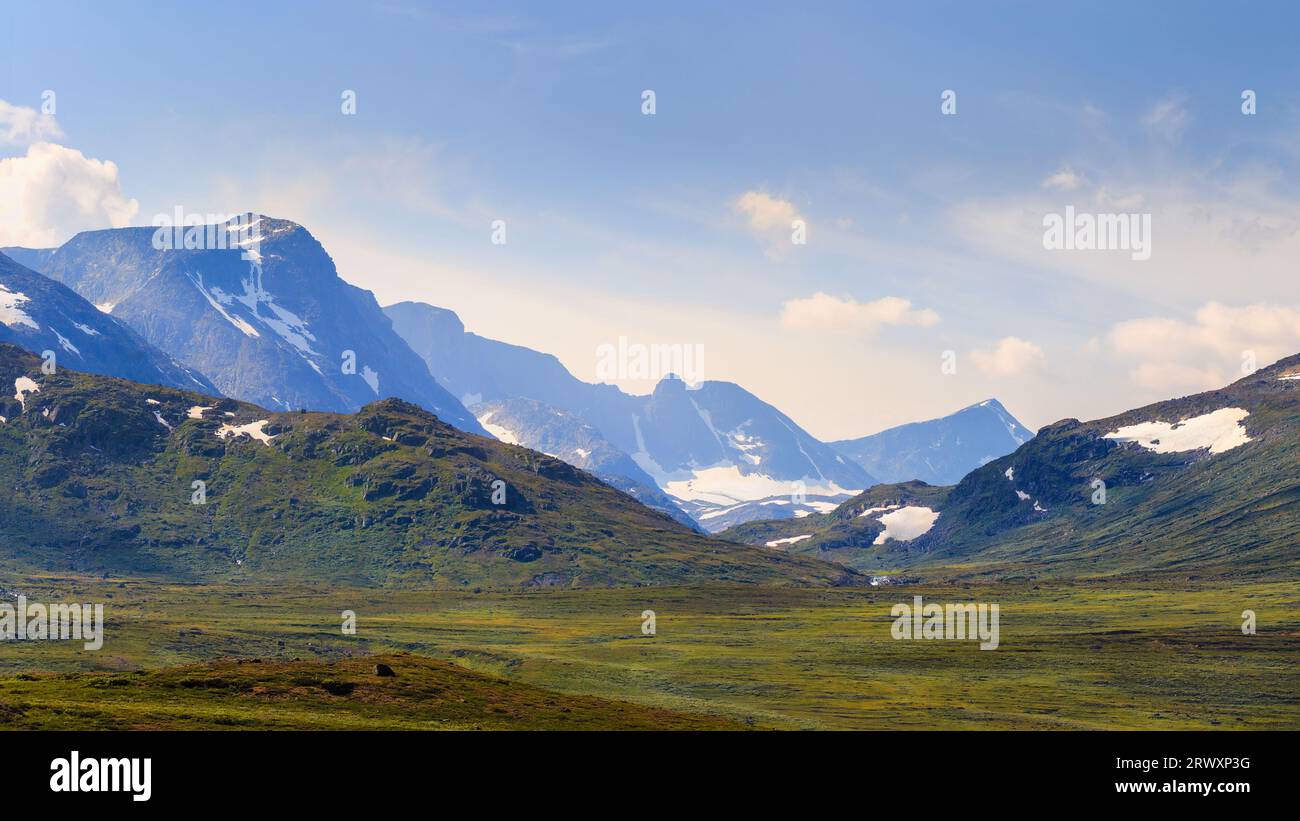 Panorama de montagne spectaculaire dans le parc national de Jotunheimen en Norvège, Europe Banque D'Images