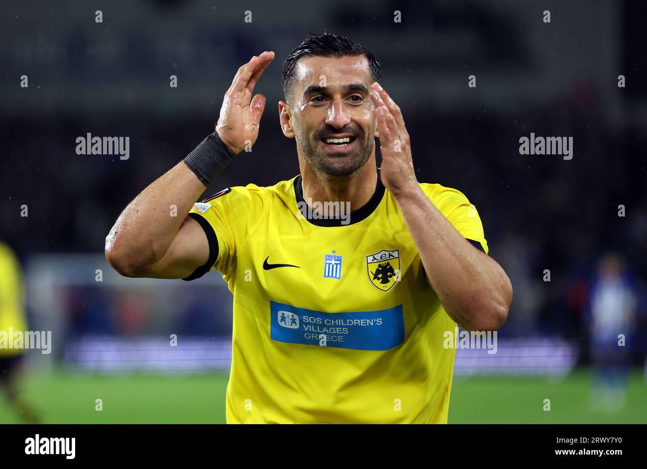 Ehsan Hajsafi de l'AEK Athènes réagit lors du match du groupe B de l'UEFA Europa League à l'AMEX, Brighton et Hove. Date de la photo : jeudi 21 septembre 2023. Banque D'Images