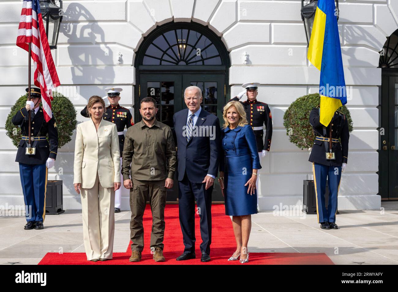 Washington, États-Unis. 21 septembre 2023. Olena Zelenska, présidente ukrainienne Volodymyr Zelensky. Le président AMÉRICAIN Joe Biden et la première dame Jill Biden posent pour une photo à la Maison Blanche à Washington, DC, le jeudi 21 septembre 2023. Photo Tasos Katopodis/UPI crédit : UPI/Alamy Live News Banque D'Images