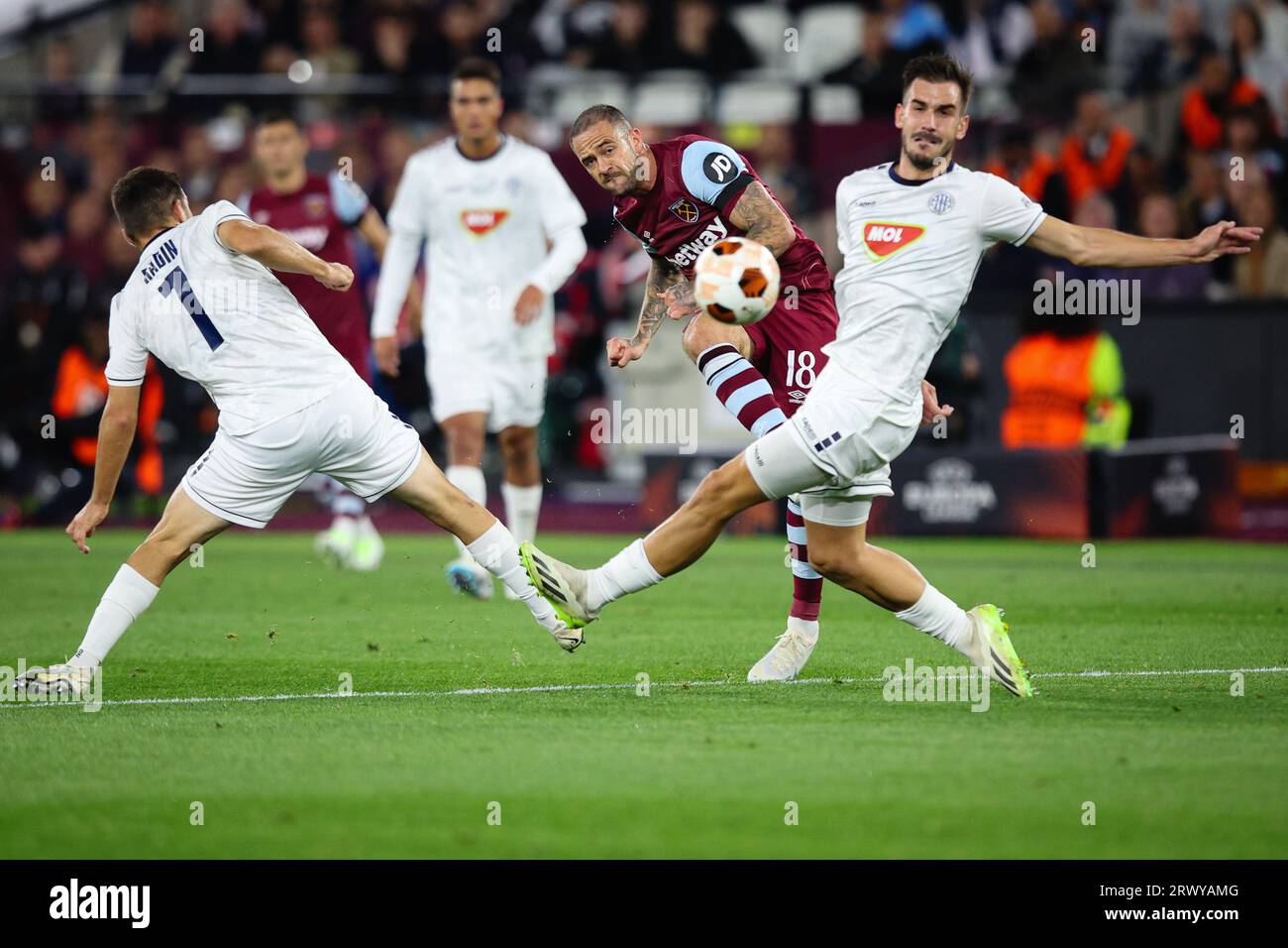 LONDRES, Royaume-Uni - 21 septembre 2023 : Danny Ings de West Ham United tire lors du match de groupe de l'UEFA Europa League entre West Ham United et FK TSC Backa Topola au stade de Londres (crédit : Craig Mercer / Alamy Live News) Banque D'Images