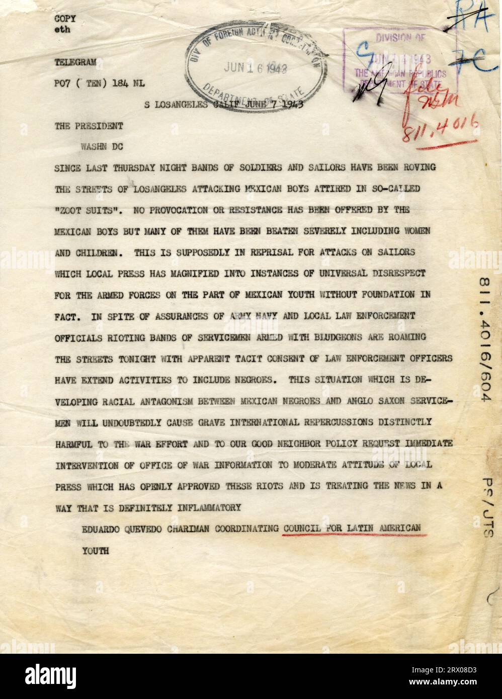 Le Conseil pour la jeunesse latino-américaine envoya ce télégramme au président Franklin Roosevelt exhortant son attention sur les émeutes de Zoot suit à Los Angeles, 1943 Banque D'Images