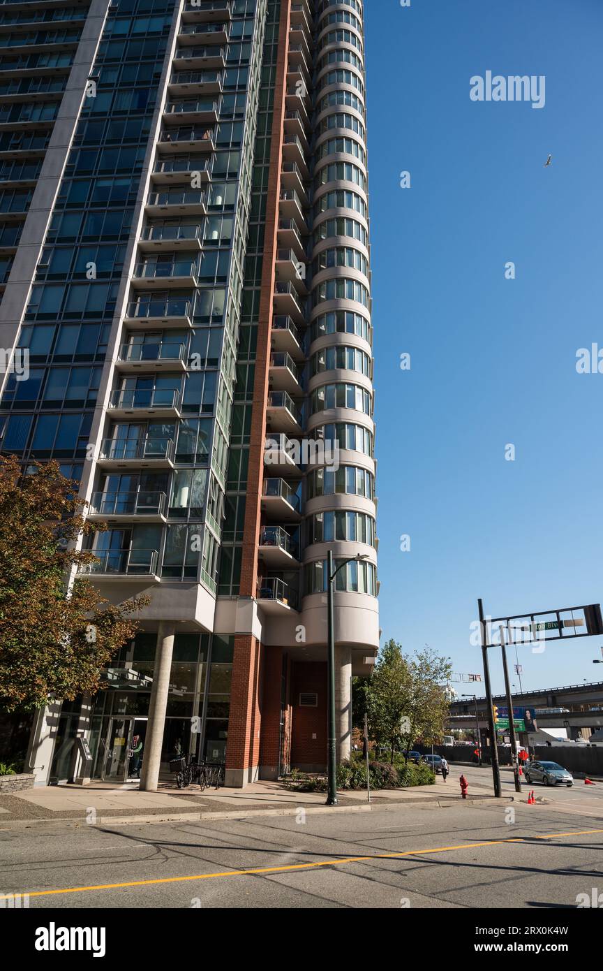 Tours de condominiums modernes dans et autour du quartier historique de Vancouver Chinatown, près de East Vancouver. Banque D'Images