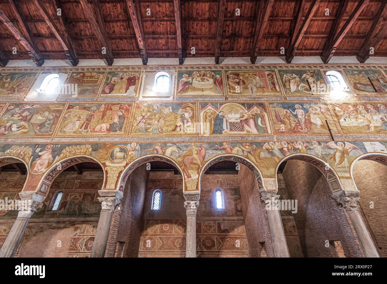 Italie Emilie Romagne Abbaye de Pomposa (9e siècle) - Basilique Santa Maria Assunta Banque D'Images