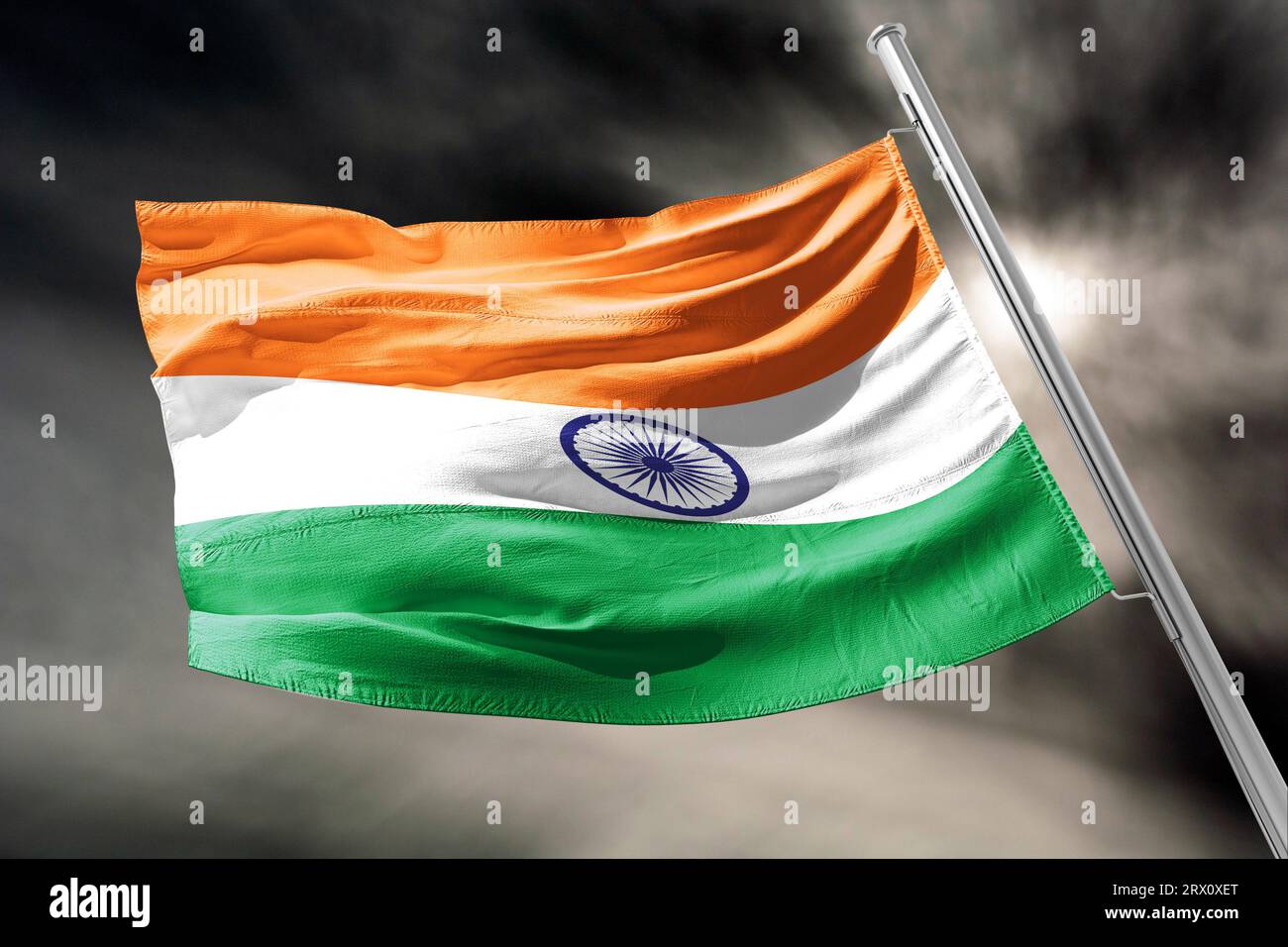 Drapeau de la République de l'Inde dans le vent sur mât, Banque D'Images