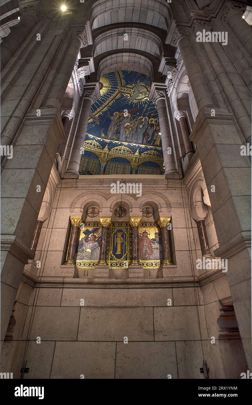 Voûtes et fresques dans la basilique du Sacré-coeur, église Motmartre, Paris, France Banque D'Images