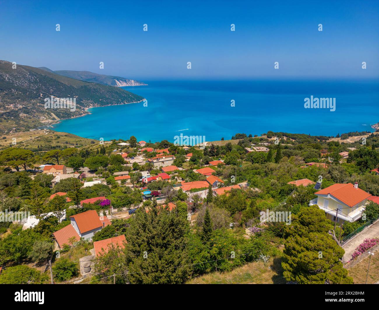 Vue aérienne de la côte près de Zola, Céphalonie, îles Ioniennes, îles grecques, Grèce, Europe Banque D'Images