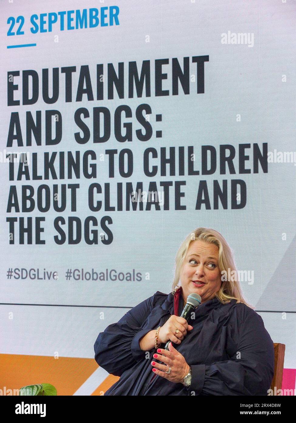 New York, New York, États-Unis. 22 septembre 2023. EMMA PEMBERTON, productrice exécutive d'Obki Speak sur un panel d'Edutainment and ODD : parler aux enfants du climat et des ODD.dans le cadre de l’initiative ODD, des intervenants de différents secteurs ont été invités à discuter de nouvelles façons et approches pour développer davantage la sensibilisation aux questions sociales et environnementales dans le monde d’aujourd’hui. Les cibles des ODD devraient être mises en œuvre d’ici 2030. (Image de crédit : © Bianca Otero/ZUMA Press Wire) USAGE ÉDITORIAL SEULEMENT! Non destiné à UN USAGE commercial ! Crédit : ZUMA Press, Inc./Alamy Live News Banque D'Images