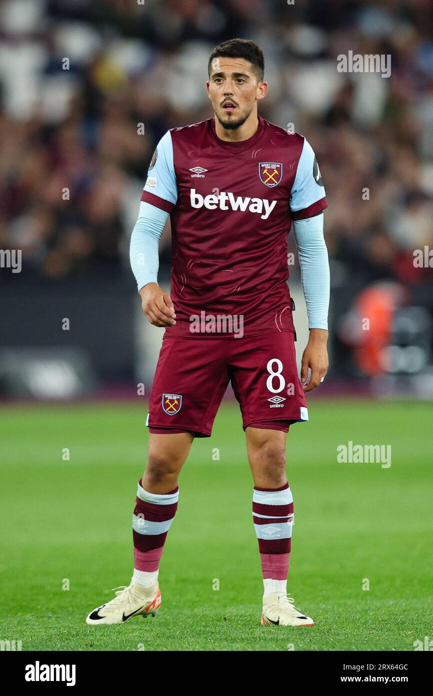 LONDRES, Royaume-Uni - 21 septembre 2023 : Pablo Fornals de West Ham United regarde pendant le match de groupe UEFA Europa League entre West Ham United et FK TSC Ba Banque D'Images