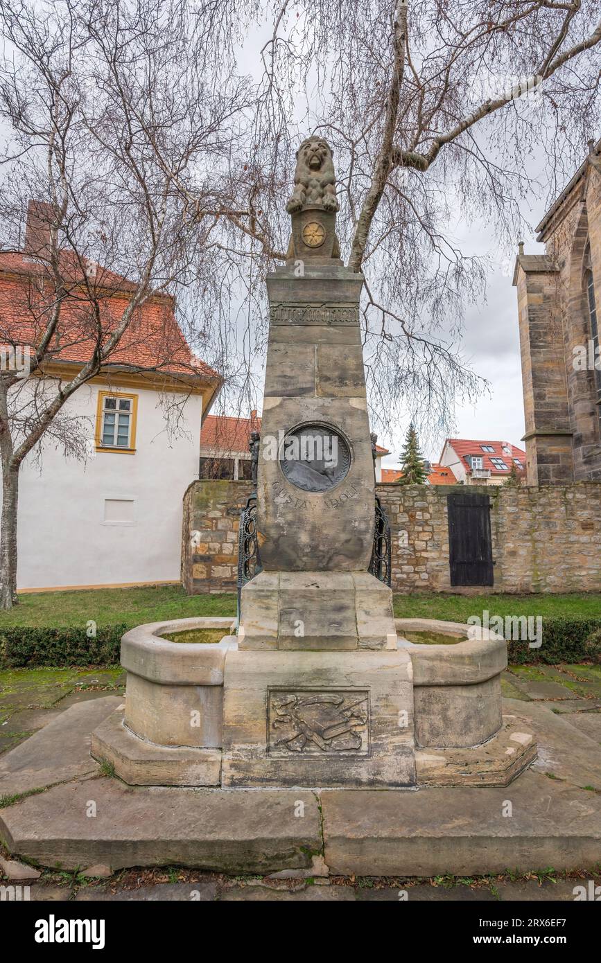 Fontaine Gustav Adolf à Predigerkirche (église des prédicateurs) - Erfurt, Allemagne Banque D'Images