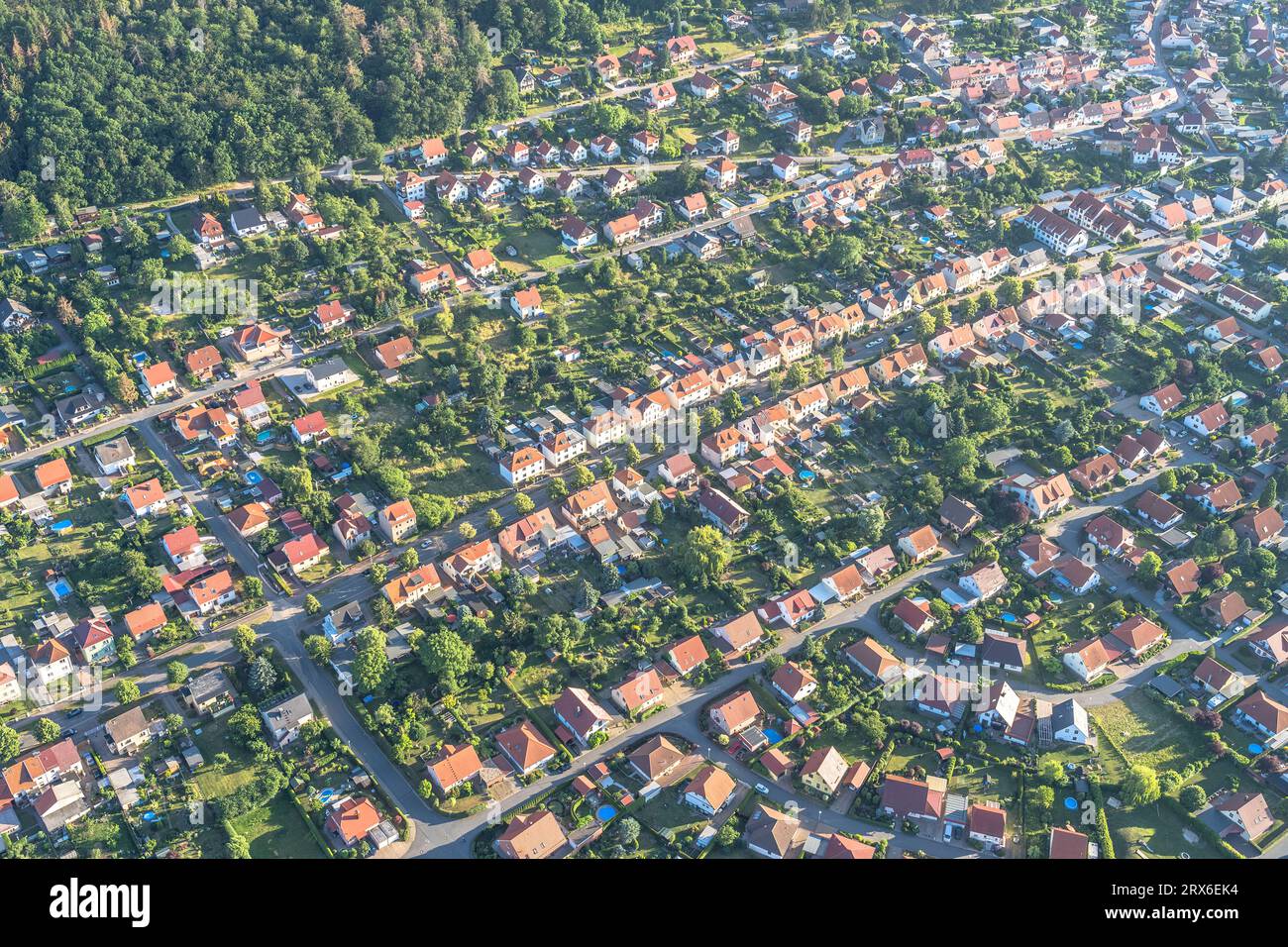 Allemagne, Saxe-Anhalt, Gernrode, vue aérienne du quartier résidentiel n Harz Banque D'Images