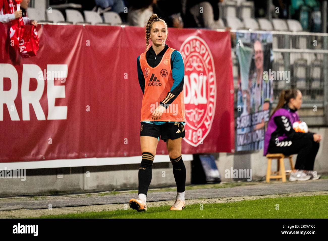 Viborg, Danemark. 22 septembre 2023. Sophia Kleinherne (4 ans), allemande, s’échauffera lors du match de l’UEFA Nations League entre le Danemark et l’Allemagne à l’Energi Viborg Arena de Viborg. (Crédit photo : Gonzales photo/Alamy Live News Banque D'Images