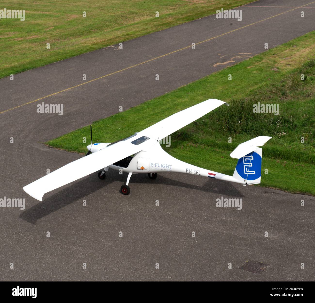 Holland Teuge Airport 23-09-2023, E-Flight Academie où vous pouvez prendre des leçons, louer un avion, ou aller pour votre PPL (licence de pilote prouvé) avec un Pipistr Banque D'Images