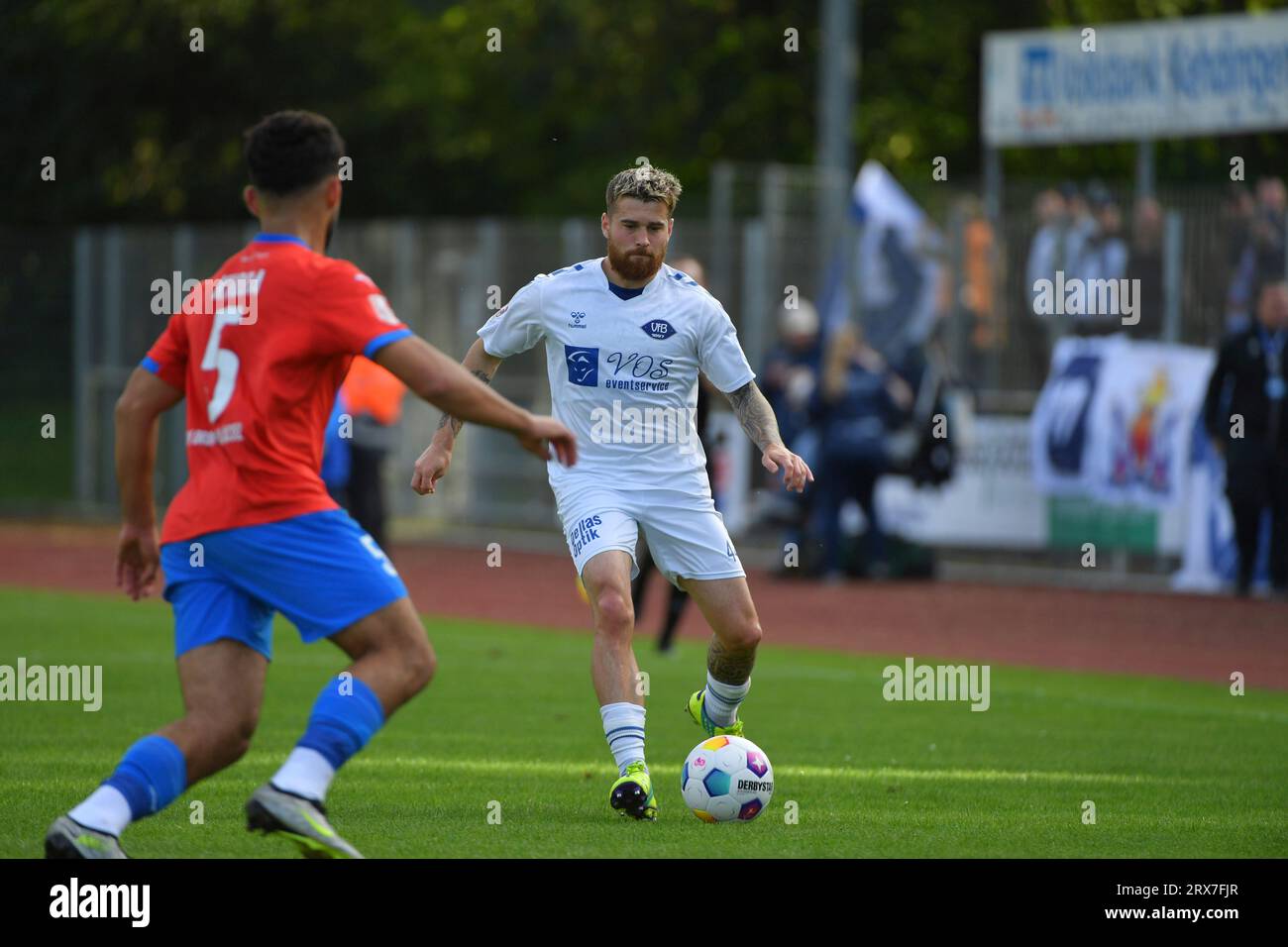 23.09.2023, Kehdinger Stadion, Drochtersen, GER, RLN, SV Drohtersen/Assel vs VfB Oldenburg, la réglementation DFL interdit toute utilisation de photographies comme séquences d'images et/ou quasi-vidéo, im Bild Nico KNYSTOCK ( VfB Oldenburg #44 ) Foto © nordphoto GmbH/Rojahn Banque D'Images