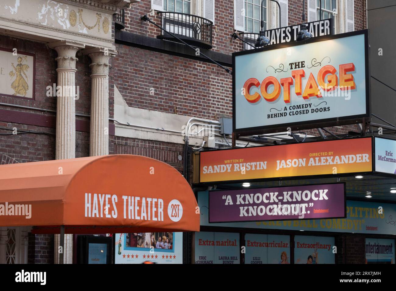 Shubert Theatre Marquee avec 'The Cottage', New York City, USA 2023 Banque D'Images