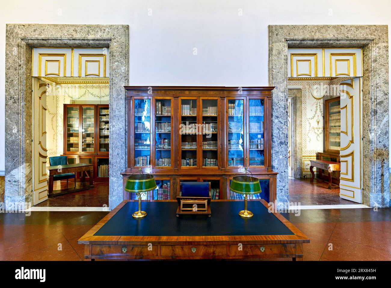 Caserta Campania Italie. Le Palais Royal. La bibliothèque palatine Banque D'Images