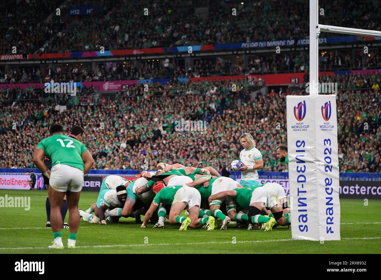 Julien Mattia/le Pictorium - Match de coupe du monde de rugby Afrique du Sud, Irlande. 23 septembre 2023. France/Seine-Saint-Denis/Saint-Denis - mêlée lors du premier affrontement entre l'Afrique du Sud et l'Irlande en coupe du monde de Rugby, au Stade de France, le 23 septembre 2023. Crédit : LE PICTORIUM/Alamy Live News Banque D'Images