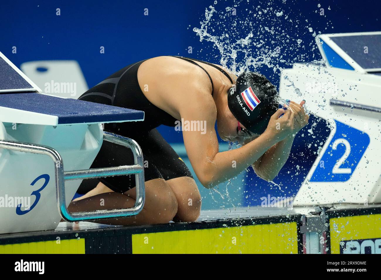 Thailand's Jenjira Srisa Ard prepares to compete during the women's 50 meter breaststroke swimming heat at the 19th Asian Games in Hangzhou, China, Sunday, Sept. 24, 2023. (AP Photo/Lee Jin-man) Banque D'Images