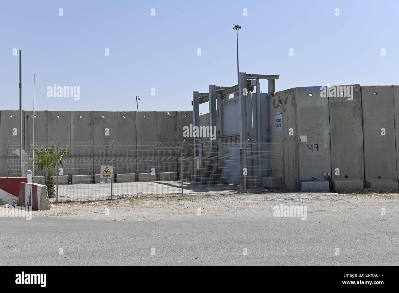 Tel Aviv, Israël. 06 septembre 2023. Un scanner de sécurité au poste frontière de Kerem Shalom entre la bande de Gaza et Israël, 6 septembre 2023 crédit : Naegele Eliska/CTK photo/Alamy Live News Banque D'Images