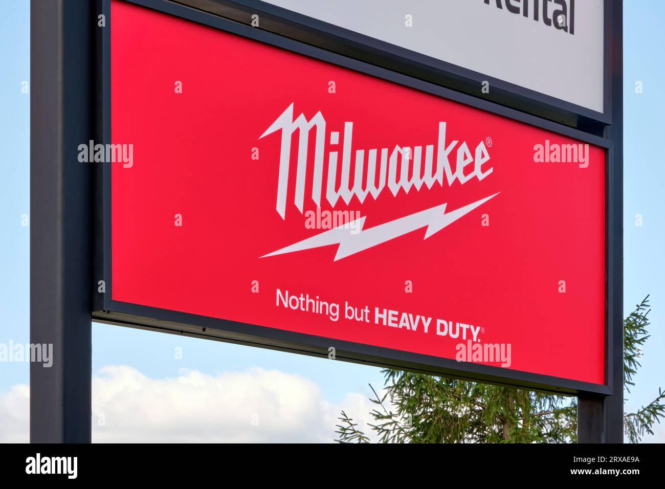 La Milwaukee Electric Tool Corporation est un fabricant d'outils multinational si des outils électriques haut de gamme. Banque D'Images