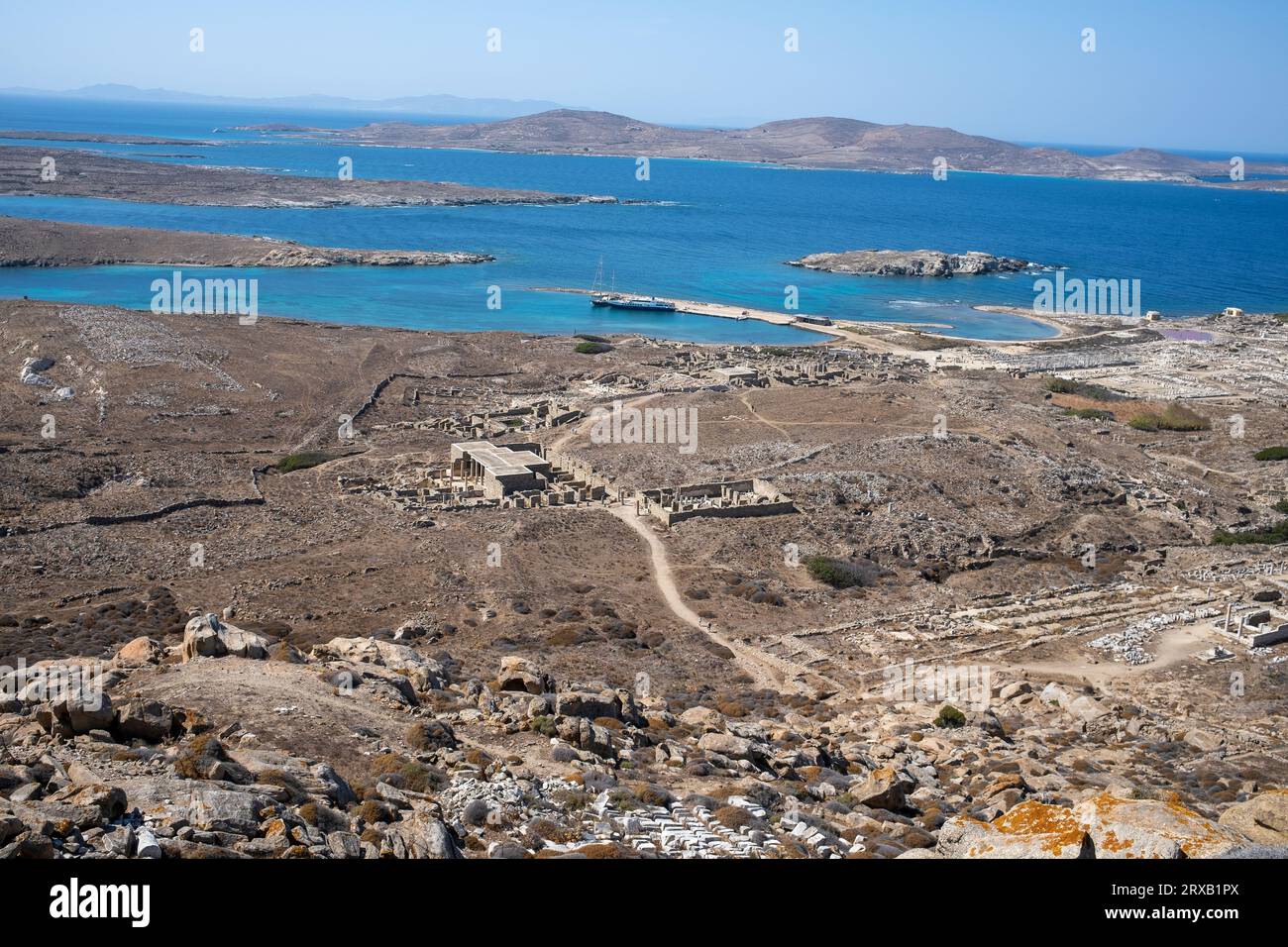 Delos est une île grecque et un site archéologique dans l'archipel des Cyclades de la mer Égée, près de Mykonos. Banque D'Images