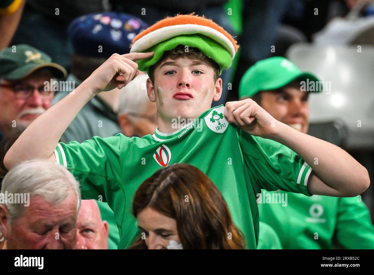 Soutien de l'Irlande lors de la coupe du monde 2023, poule B match de rugby entre l'Afrique du Sud et l'Irlande le 23 septembre 2023 au Stade de France à Saint-Denis près de Paris Banque D'Images