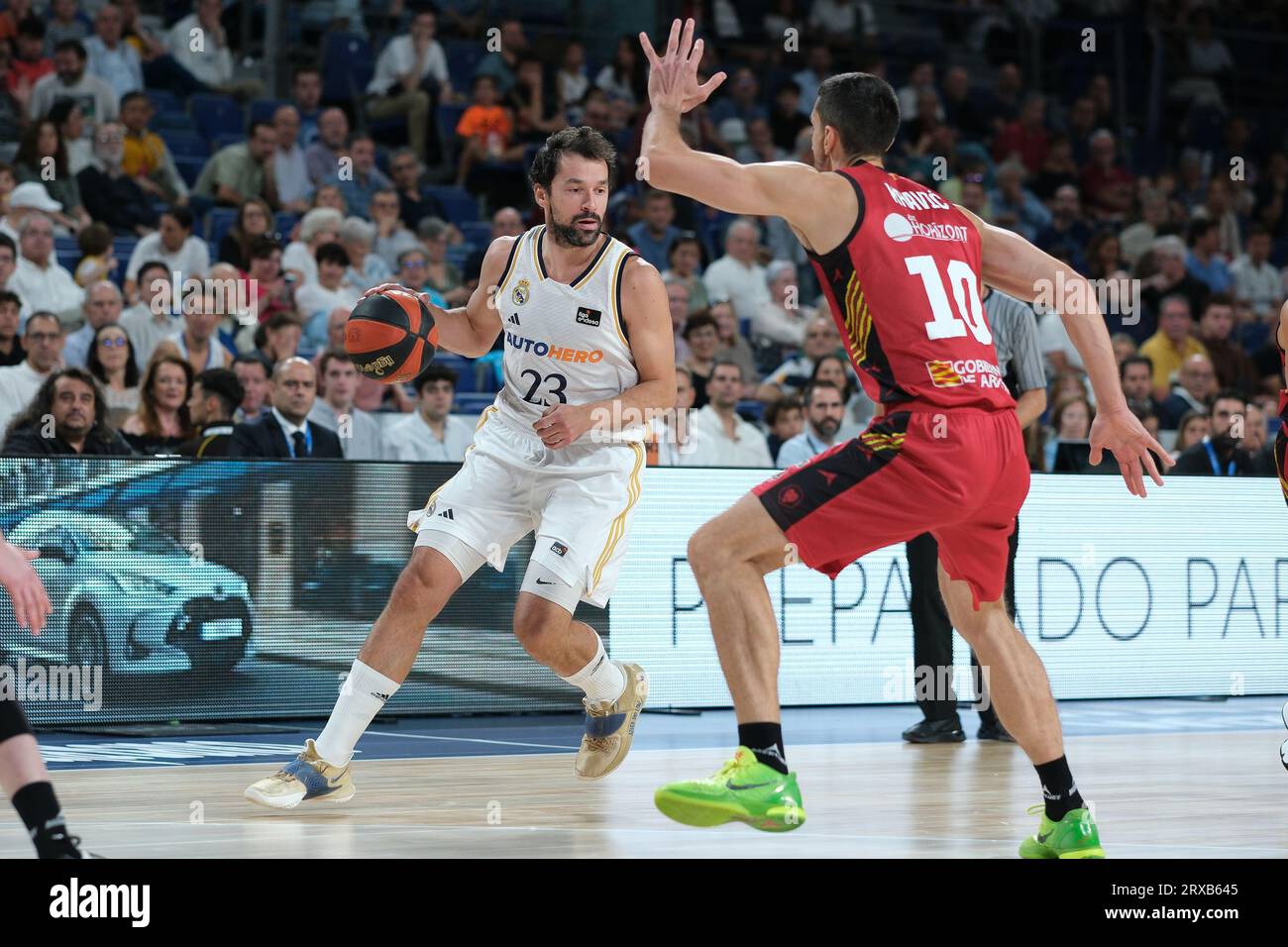 Madrid, Espagne. 24 septembre 2023. Sergio Llull du Real Madrid lors du match de Ligue ACB entre le Real Madrid et Basquet Zaragoza au WiZink Center le 24 septembre 2023 à Madrid, Espagne. (Photo Oscar Gonzalez/Sipa USA) (photo Oscar Gonzalez/Sipa USA) crédit : SIPA USA/Alamy Live News Banque D'Images