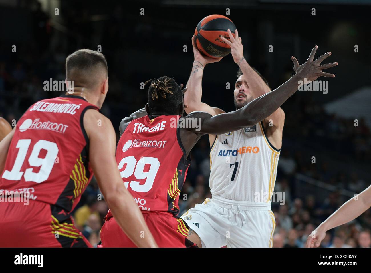 Madrid, Espagne. 24 septembre 2023. Facundo Campazzo du Real Madrid lors du match de Ligue ACB entre le Real Madrid et Basquet Zaragoza au WiZink Center le 24 septembre 2023 à Madrid, Espagne. (Photo Oscar Gonzalez/Sipa USA) (photo Oscar Gonzalez/Sipa USA) crédit : SIPA USA/Alamy Live News Banque D'Images