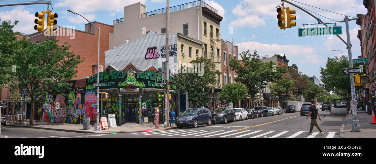 World Flower Cannabis dispensary 176 Grand Street, Brooklyn, NY 11211 USA Corner of Grand Street & Bedford Avenue Banque D'Images