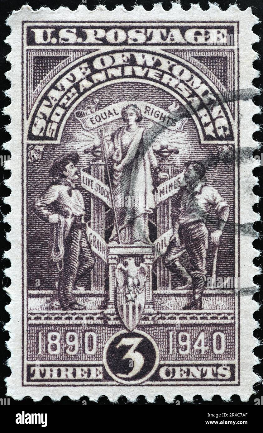 50e anniversaire de l'état du Wyoming sur un vieux timbre-poste Banque D'Images