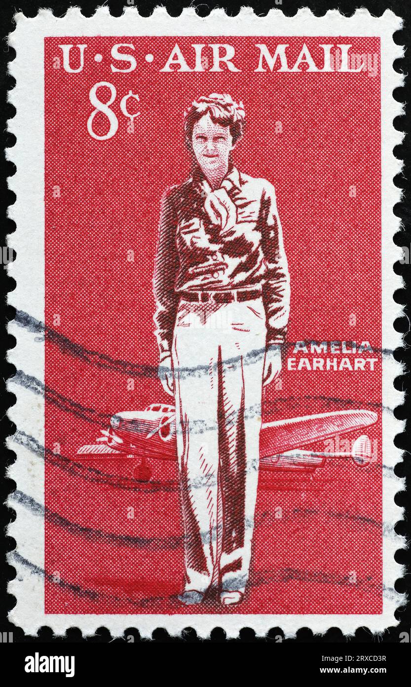 Portrait d'Amelia Earhart sur vieux timbre américain Banque D'Images