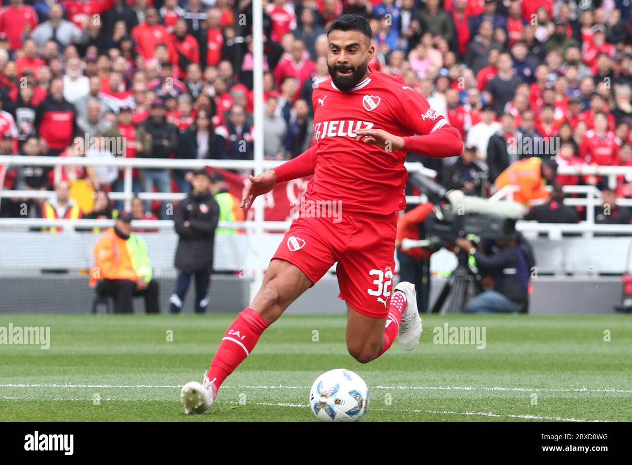 Buenos Aires, Argentine. 24 septembre 2023. Alexis Canelo de l’Independiente pendant le match de la 6e ronde de la coupe Liga Profesional de Fútbol Binance de l’Argentine au stade Ricardo Bochini ( crédit : Néstor J. Beremblum/Alamy Live News Banque D'Images