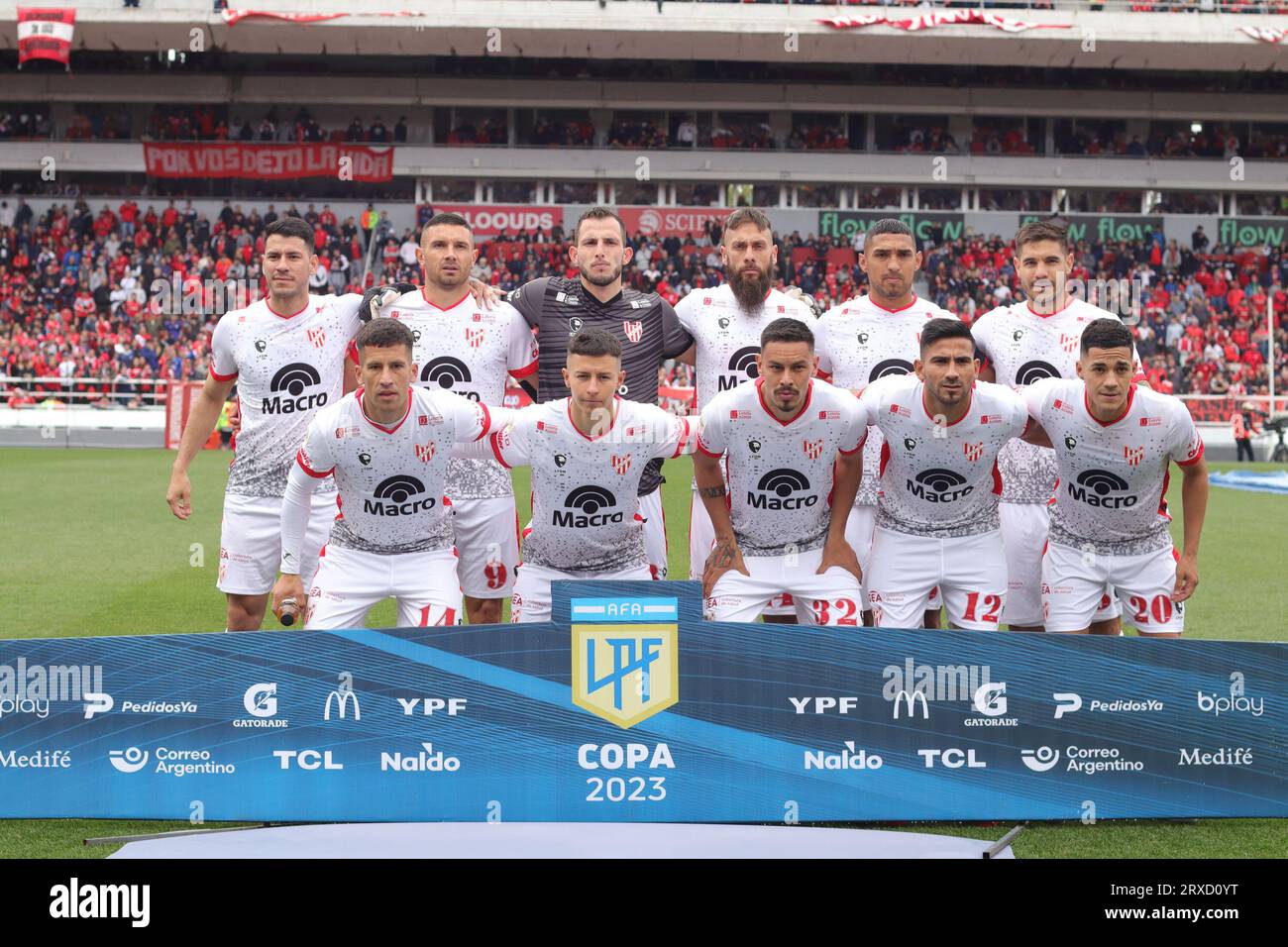 Buenos Aires, Argentine. 24 septembre 2023. Équipe de l’Instituto avant le match pour la 6e manche de la coupe Argentine Liga Profesional de Fútbol Binance au stade Ricardo Bochini ( crédit : Néstor J. Beremblum/Alamy Live News Banque D'Images