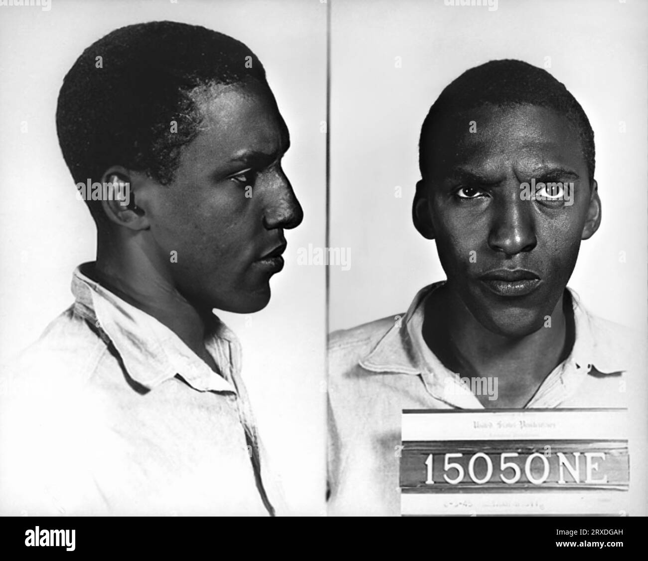 1945 , 3 août, Lewisburg , Pennsylvanie , USA : fusillade du militant du mouvement des droits civiques BAYARD RUSTIN ( 1912 - 1987 ), prise suite à son arrestation suite à sa condamnation pour non-inscription au Draft , au pénitencier de Lewisburg en Pennsylvanie . Rustin était un leader afro-américain dans les mouvements sociaux pour les droits civiques, le socialisme, la non-violence et les droits des homosexuels. Un organisateur de la marche du 1963 mars sur Washington , a été emprisonné à de nombreuses reprises en raison de h Banque D'Images