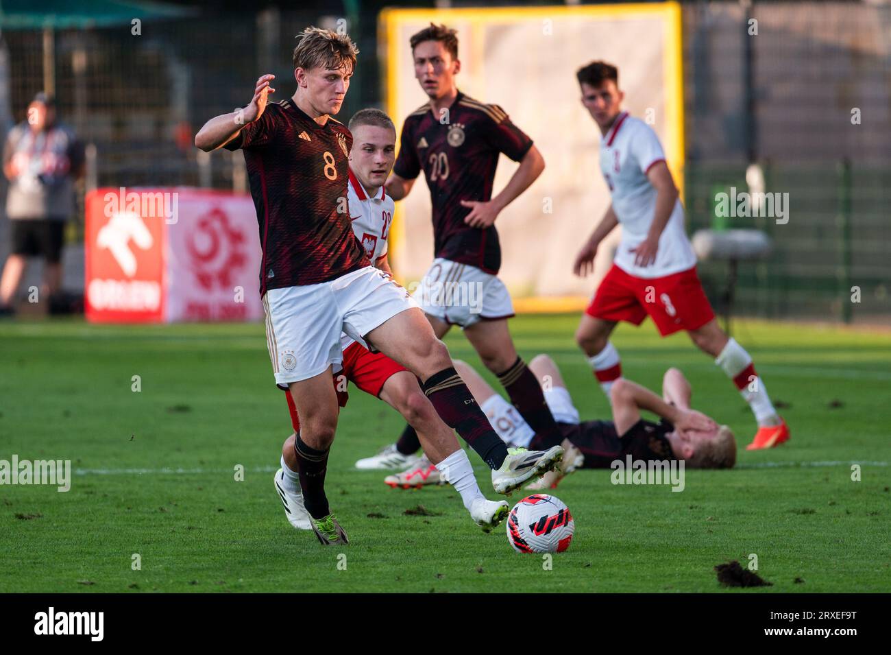 LEGNICA, POLOGNE - 11 SEPTEMBRE 2023 : match amical de football sous 20 Elite League Pologne vs Allemagne 1:1. En action Aljoscha Kemlein. Banque D'Images