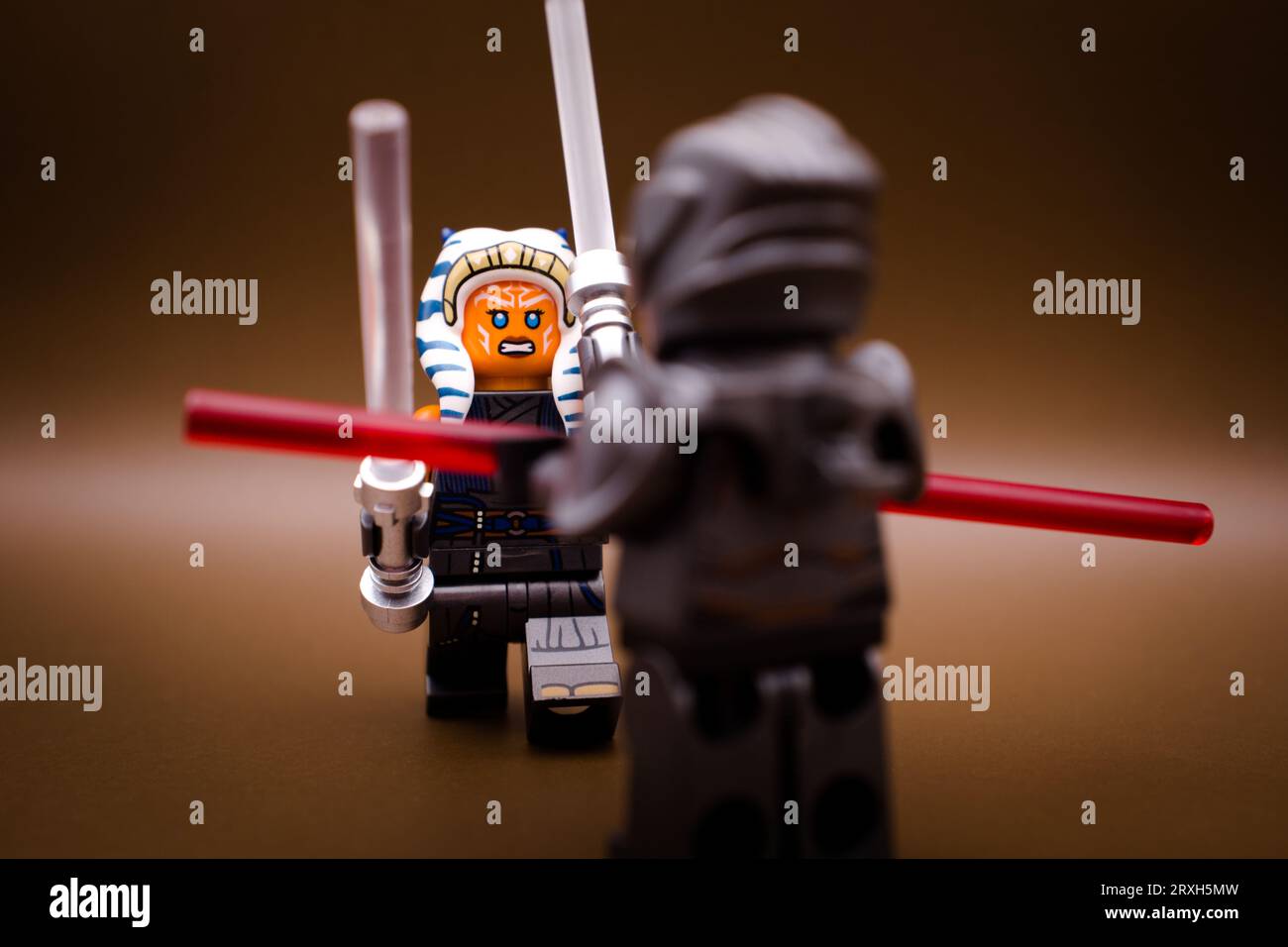 Ahsoka Tano combattant avec Marrok Banque D'Images