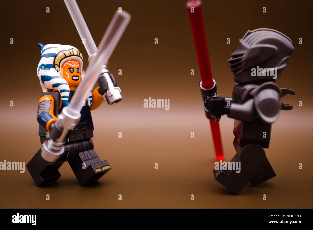 Ahsoka Tano combattant avec Marrok Banque D'Images