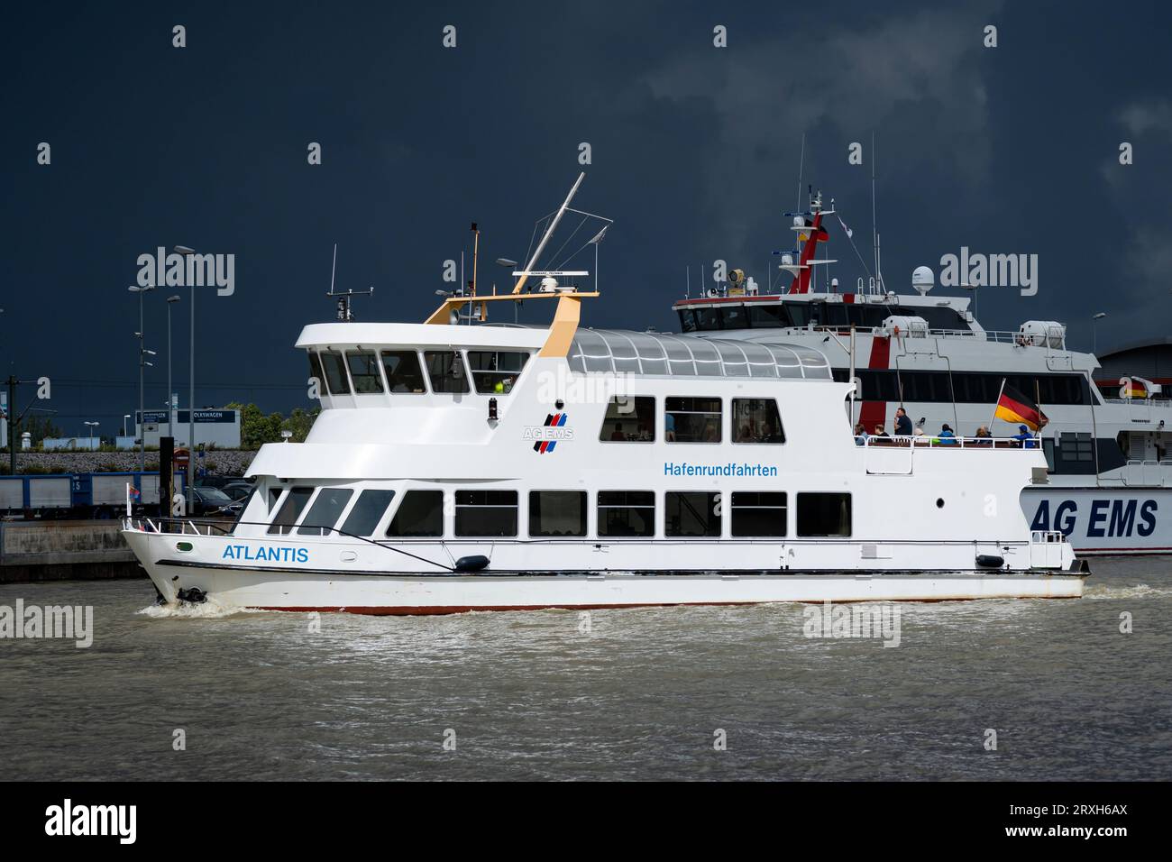 AG EMS bateau d'excursion «Atlantis» dans le port d'Emden, Allemagne Banque D'Images