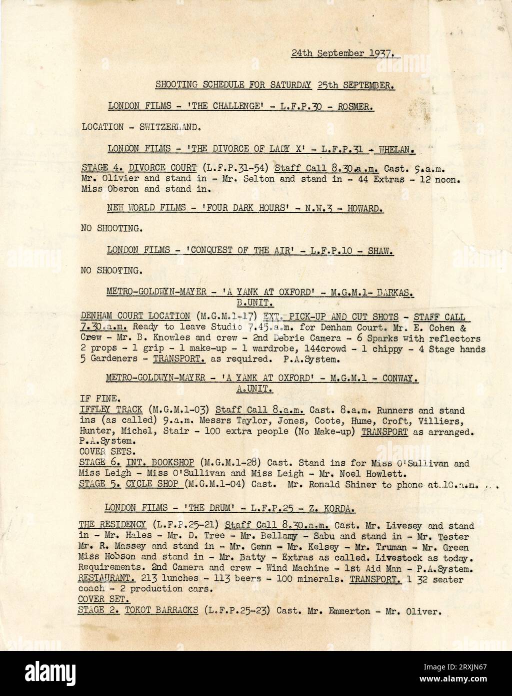 Calendrier des tournages aux Denham Studios pour le samedi 24 septembre 1937 incluant les productions sorties en 1938 : LAURENCE OLIVIER et MERLE OBERON filmant LE DIVORCE DU réalisateur DE LADY X TIM WHELAN pour London films, ROBERT TAYLOR MAUREEN O'SULLIVAN VIVIEN LEIGH et RONALD SHINER dans Un YANK À OXFORD réalisateur JACK CONWAY pour Metro Goldwyn Mayer et SABU ROGER LIVESEY VALERIE HOBSON et RAYMOND MASSEY dans LE réalisateur DE BATTERIE ZOLTAN KORDA pour London films Banque D'Images