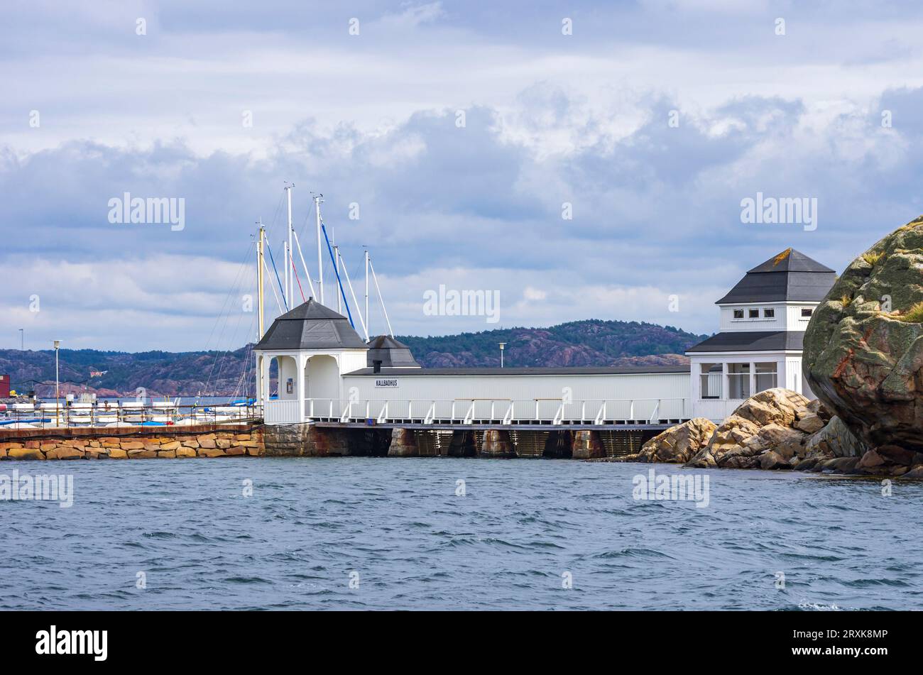 Kallbadhus, la maison de bains froids de Lysekil, Bohuslän, comté de Västra Götaland, Suède, Scandinavie, Europe. Banque D'Images