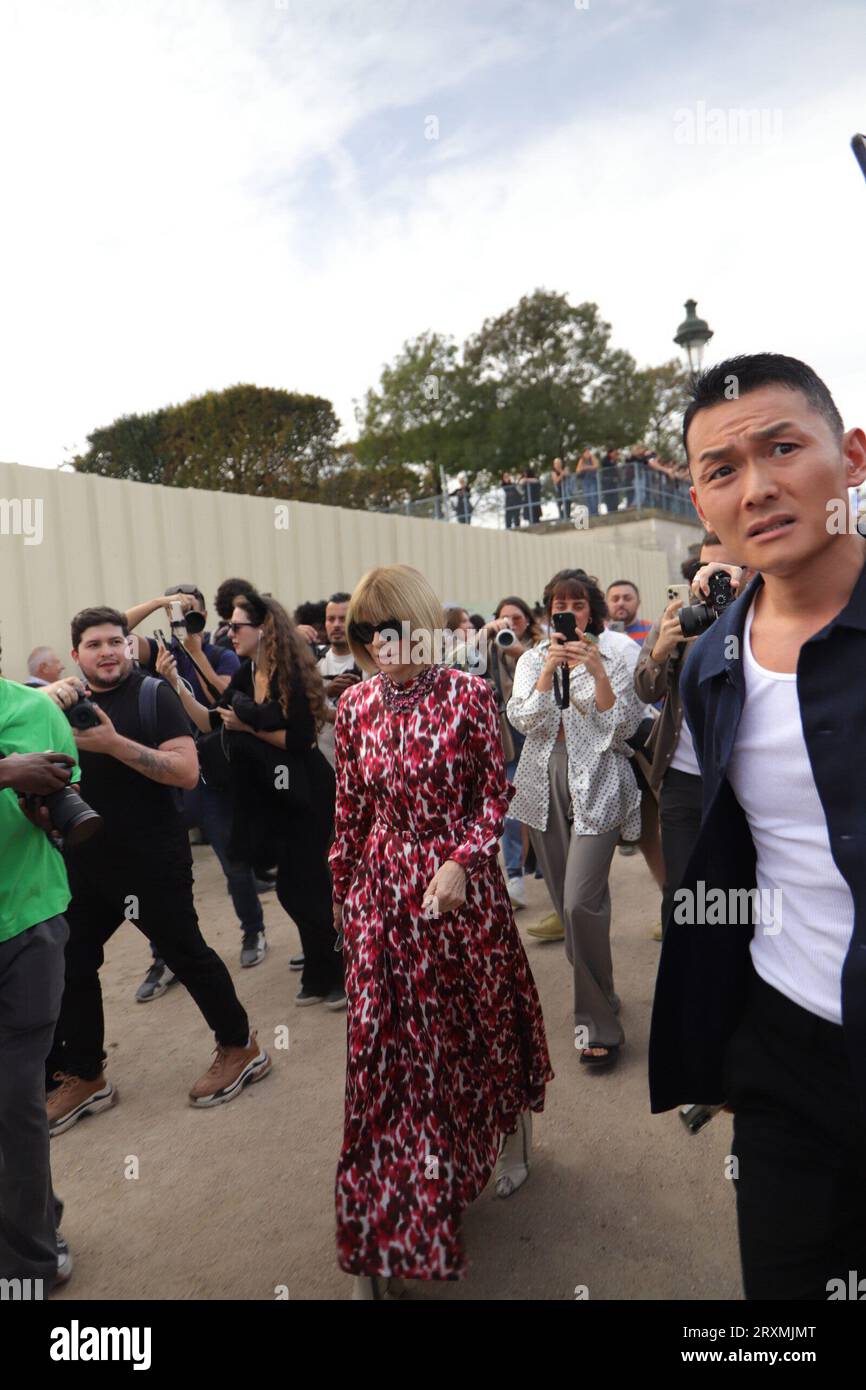 Paris, France. 26 septembre 2023. Anna Wintour arrive au salon Dior SS24 à Paris pour la Fashion week Credit : Sarah Schindler/Alamy Live News Banque D'Images