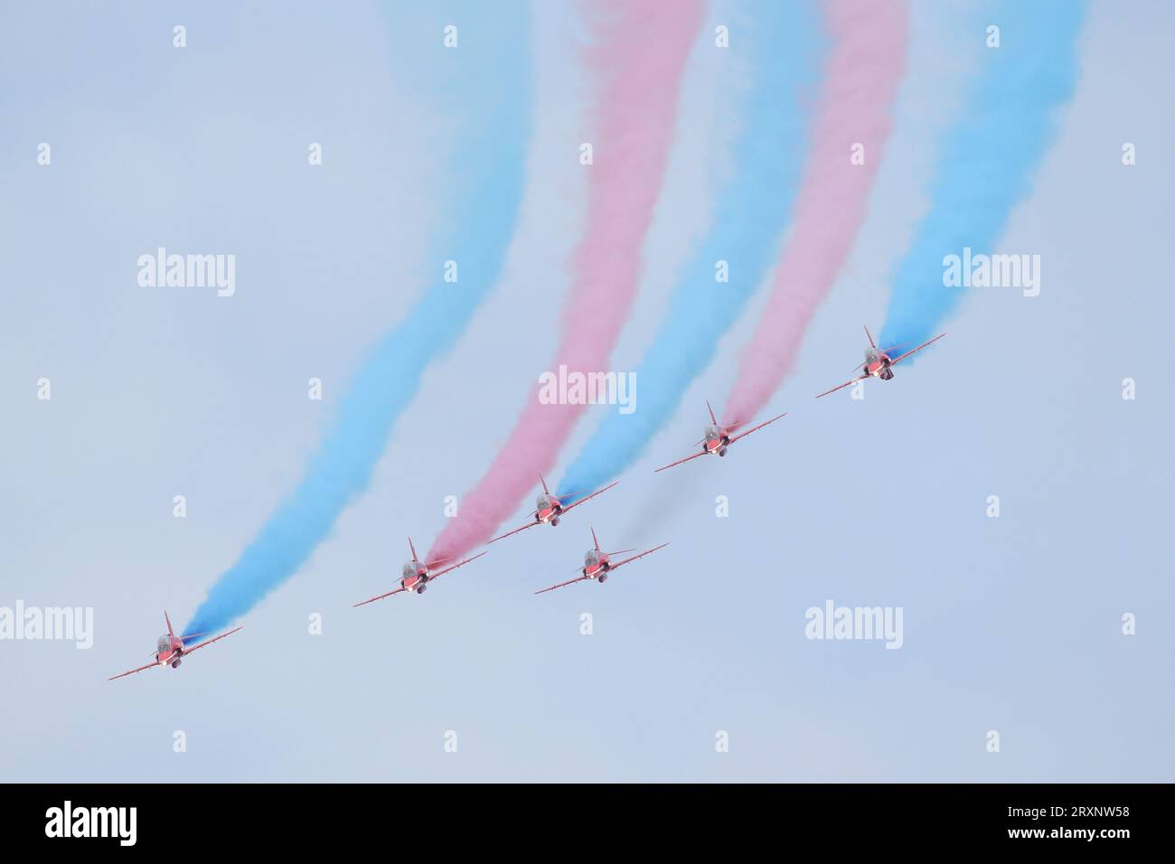 L'équipe aérienne de la Royal Air Force, les Red Arrows affichant l'aérodrome de Wattisham, Suffolk en août 2023. Banque D'Images