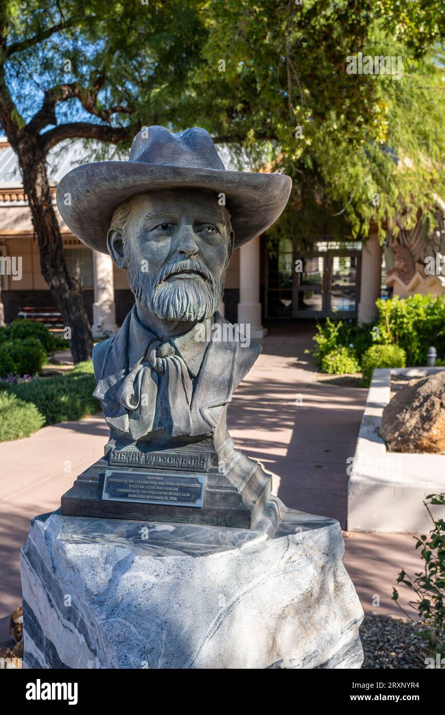 Wickenburg, AZ - 19 novembre 2018 : buste de Henry Wickenburg, fondateur de la mine Vulture et de la ville de Wickenburg, par Clyde Ross Morgan Banque D'Images